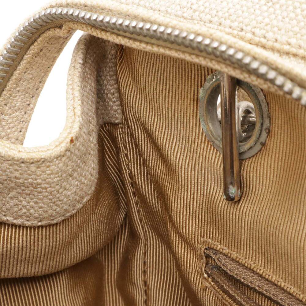 CHANEL Cream Shoulder Bag - Picture 8 of 10